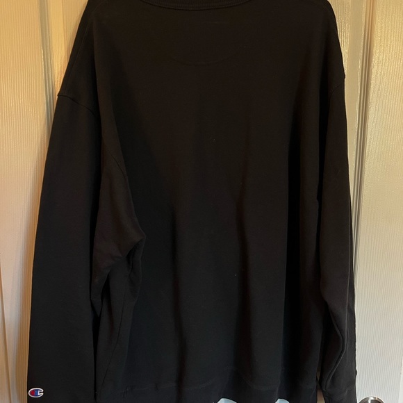 EUC Men’s Champion Sweater - Picture 2 of 3